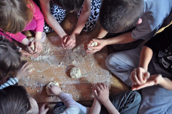 making individual soda bread rolls